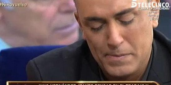 Mareos, teatro, tendencias suicidas, dientes blancos, amenazas de muerte y culpa en el incre&iacute;ble regreso de Kiko Hern&aacute;ndez al 'Deluxe'