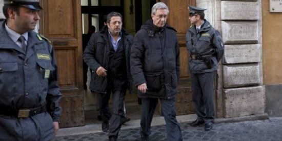Detienen en Roma a un sacerdote acusado de robar 4 millones de euros