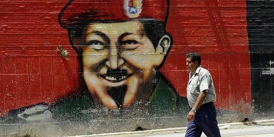 El fantasma de Ch&aacute;vez preside el final de la campa&ntilde;a electoral