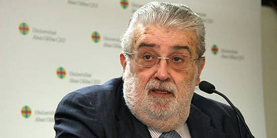 Jos&eacute; Manuel Lara: "El problema del independentismo viene del caf&eacute; para todos. Si s&oacute;lo tuvieran autonom&iacute;a El Pa&iacute;s Vasco y Catalu&ntilde;a ser&iacute;a muy diferente"