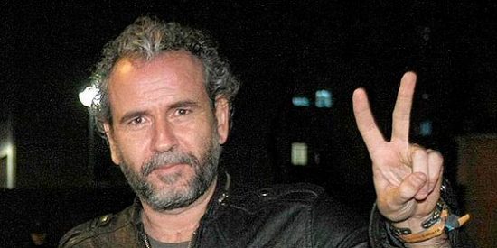 Willy Toledo vuelve a dar la nota en un homenaje a Chávez: "El día que mueran González, Aznar o Rajoy no saldrán a llorarles"