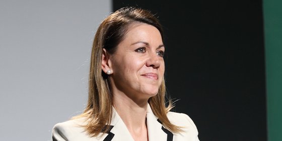 Cospedal pide a los suyos trabajar con otro tono y buscar el consenso con el PSOE