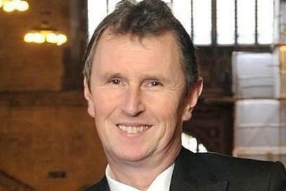 La polic&iacute;a acusa al vicepresidente del Parlamento brit&aacute;nico de violar a dos j&oacute;venes