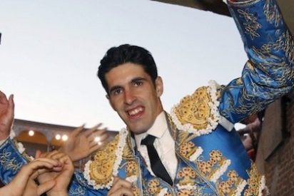 Talavante enamora a Las Ventas en San Isidro y sale por la Puerta Grande