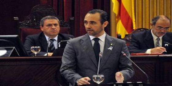 Bauz&aacute; saca pecho y se proclama vencedor en las pr&oacute;ximas elecciones de 2015