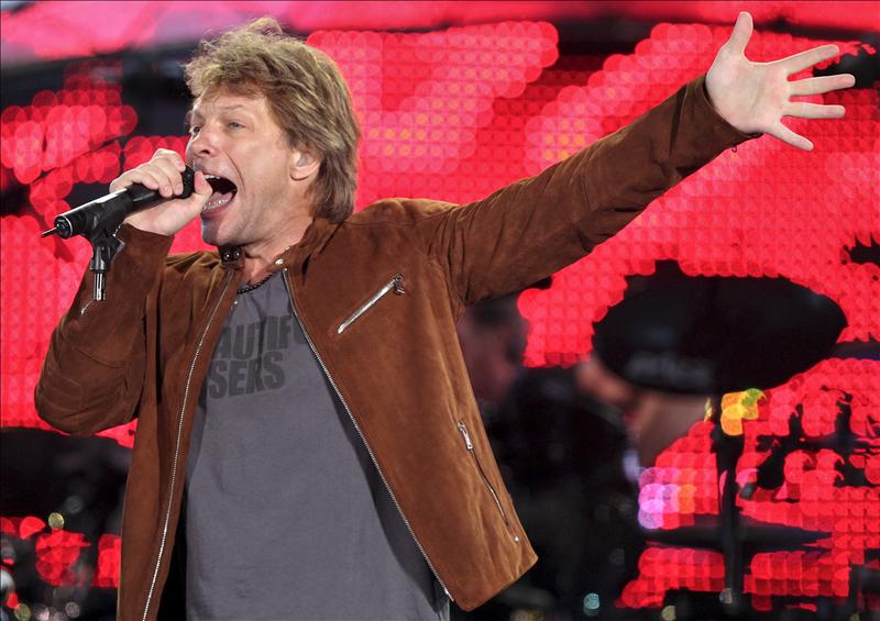 Bon Jovi elige para su &uacute;nico concierto en Espa&ntilde;a a alumnos de la Camilo Jos&eacute; Cela y el ISPE