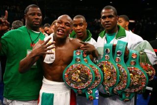 [Video] El campe&oacute;n de boxeo Mayweather apuesta $5,9 millones en un partido de la NBA... y gana $11,2 millones