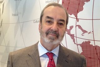 Pablo Sebasti&aacute;n: "Pedrojota hace un doble juego con la Monarqu&iacute;a, le dedica portadas muy llamativas que desactiva con sus editoriales"