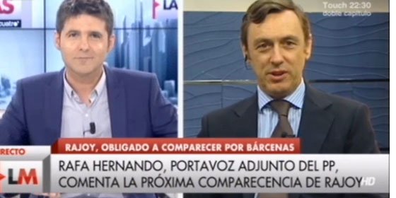 Hernando (PP) se le echa a la yugular a Cintora: "¡Usted ha sido una persona que ha defendido a capa y espada a Zapatero!"