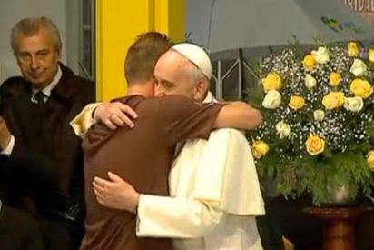 Me restriego los ojos ante este Papa