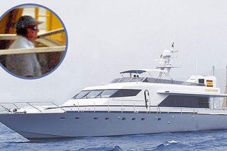 El 'Fortuna' navega 'escoltado' por abogados rumbo a los empresarios mallorquines