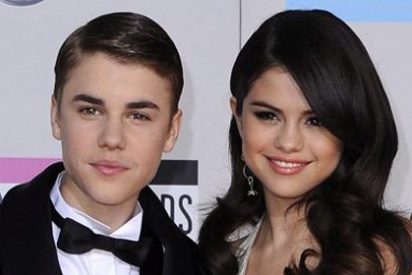 Detienen a Justin Bieber y su exnovia Selena rompe a llorar en mitad de un concierto