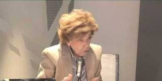 Pilar Urbano: "La reina Sof&iacute;a asumi&oacute; el papel de madrina con Letizia"