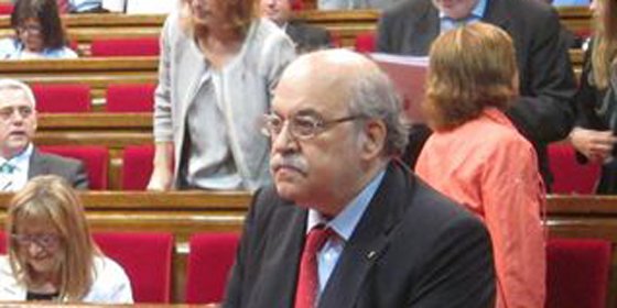 Catalu&ntilde;a mantendr&aacute; el recorte de una extra a empleados p&uacute;blicos en 2014