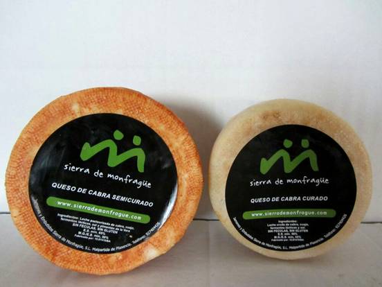 Sierra de Monfragüe lanza su propia línea de Quesos de Cabra, en dos modalidades, curado y semicurado