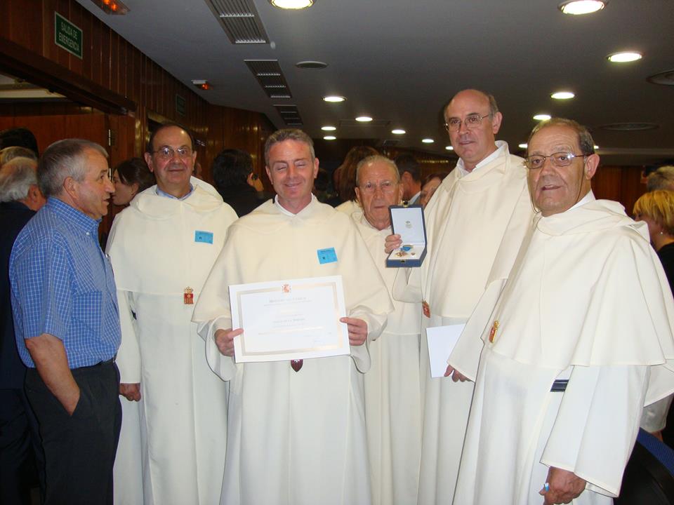Medalla de oro al m&eacute;rito social a los Mercedarios