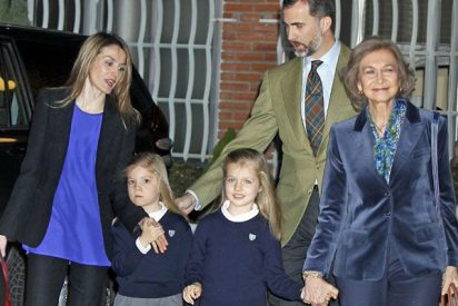 [V&iacute;deo] Los Pr&iacute;ncipes y unas 'encantadas' infantas Leonor y Sof&iacute;a visitan al Rey