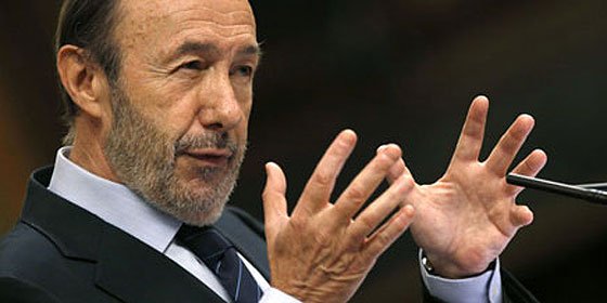 Rubalcaba se enreda en el mismo error táctico que le hizo perder las elecciones a Rajoy en 2008