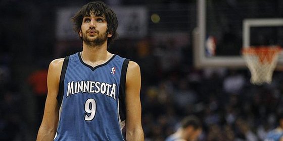 Ricky vence a los mavs de Calderón
