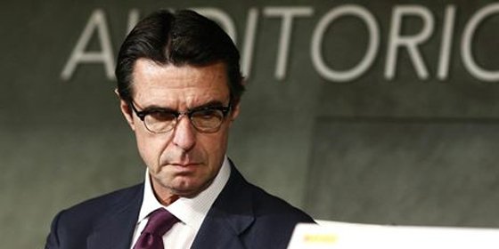 José Manuel Soria: "El nuevo sistema reduce los ingresos de las eléctricas, pero ganan los consumidores"