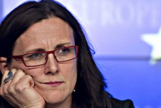 La Guardia Civil se querella contra la comisaria de la UE que les acus&oacute; de matar inmigrantes