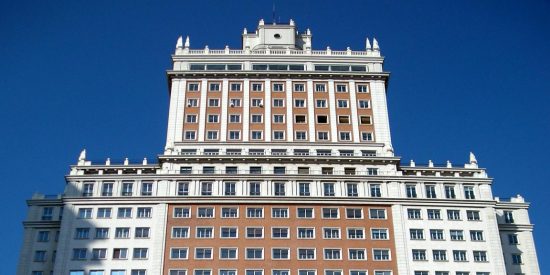 Un empresario chino le lavar&aacute; la cara al emblem&aacute;tico Edificio Espa&ntilde;a a base de 'restregarle' millones