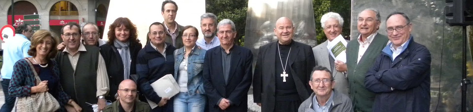 Gesto contra los desahucios en Zaragoza