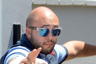 Kiko Rivera se parte de risa al ver a Torrente en el S&aacute;nchez Pizju&aacute;n