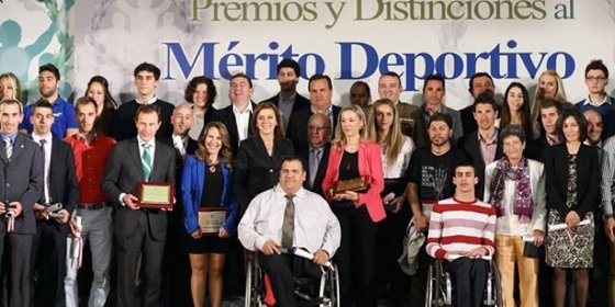 Cospedal ensalza los valores de los deportistas de la regi&oacute;n