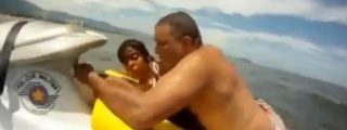 [V&iacute;deo] Un vigilante de la playa salva de golpe a cinco personas de morir ahogadas