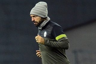 Se hace con los servicios de Pirlo hasta 2016