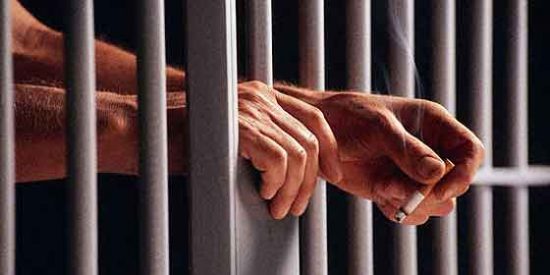 La familia del preso que se ahorc&oacute; en Mah&oacute;n recurre el archivo de la causa