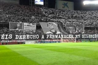 Los Biris sacaron el pol&eacute;mico tifo contra el Betis ante el Madrid