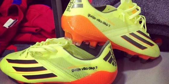 Así son las nuevas botas del 'Guaje' Villa