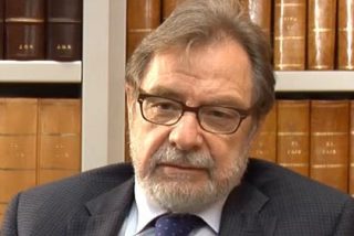 Juan Luis Cebri&aacute;n sacude una sarta de palos a El Mundo, Antena3 y laSextaTV