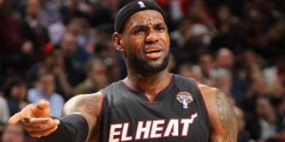 Lebron pide la expulsión de la NBA del propietario de Los Ángeles
