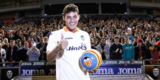 Elche y Rayo se encaprichan por uno de los fichajes del Valencia