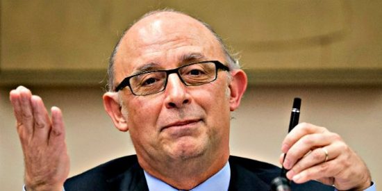 Al Gobierno le da ahora por anunciar a bombo y platillo que bajar&aacute; 5.000 millones en impuestos