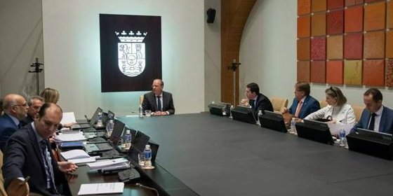 El Gobierno extreme&ntilde;o pondr&aacute; en circulaci&oacute;n 100 millones para financiar proyectos de pymes