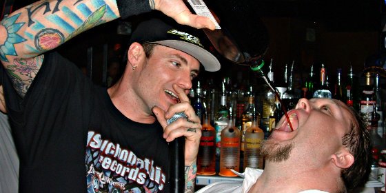 J&auml;germeister: el 'anest&eacute;sico' de las tropas de Hitler que causa furor en las discotecas espa&ntilde;olas