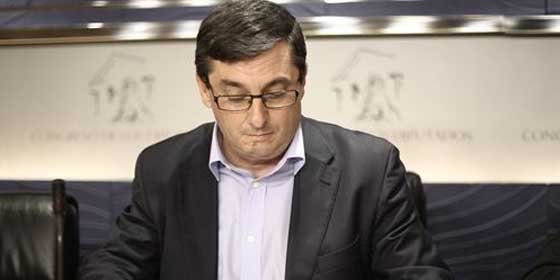 La Direcci&oacute;n Federal de IU anima a "estudiar" la moci&oacute;n de censura en Extremadura