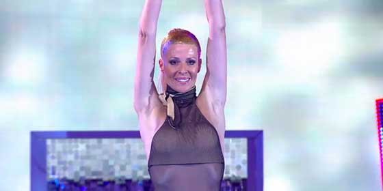 Maribel Sanz lo muestra absolutamente todo en el estreno de '&iexcl;Mira qui&eacute;n salta!'