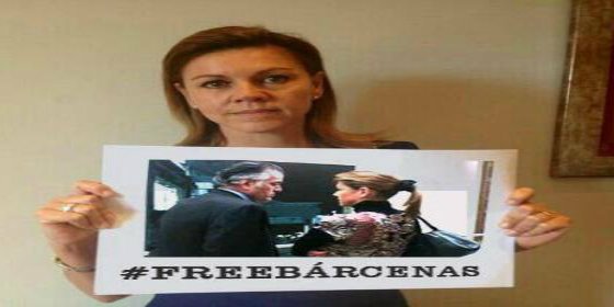 Secuestran las intenciones de Cospedal: le arrebatan su '#BringBackOurGirls' y se lo canjean por #FreeBarcenas