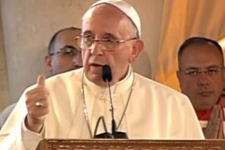 "Que Dios convierta a los que provocan la guerra, a los que fabrican y venden armas, y les haga constructores de la paz"