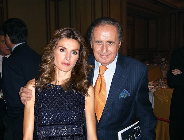 El chism&oacute;grafo: Pe&ntilde;afiel se come sus cr&iacute;ticas a Letizia y Telma se cuela por detr&aacute;s