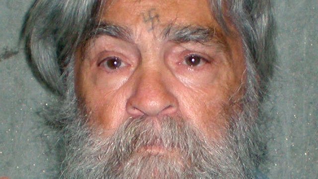 ¿Está el chalado de Charles Manson a punto de salir a la calle tan feliz y campante?