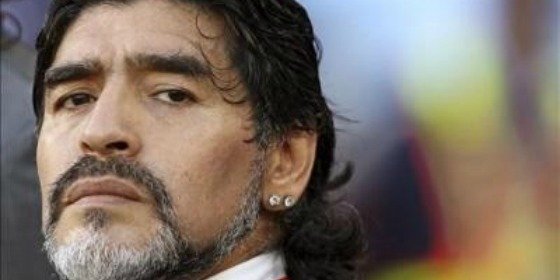 Maradona alude a Mourinho para dar un palo a Casillas