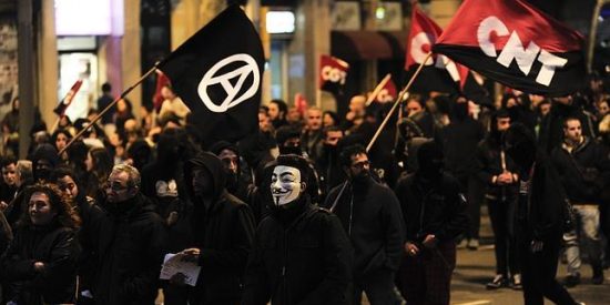 Los anarquistas controlan 500 centros de 'okupaci&oacute;n' beligerantes en Barcelona y 15 en Madrid