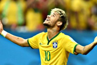 La FIFA deja fuera del once ideal a M&uuml;ller, Messi y Neymar