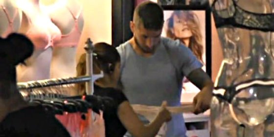 Cazan a Sergio Ramos en Washington comprando lencer&iacute;a picante para Pilar Rubio